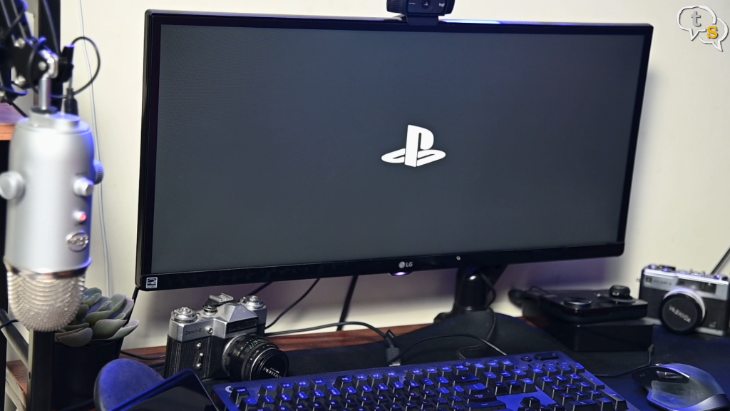 PlayStation 4 Pro LG ultrawide monitor
