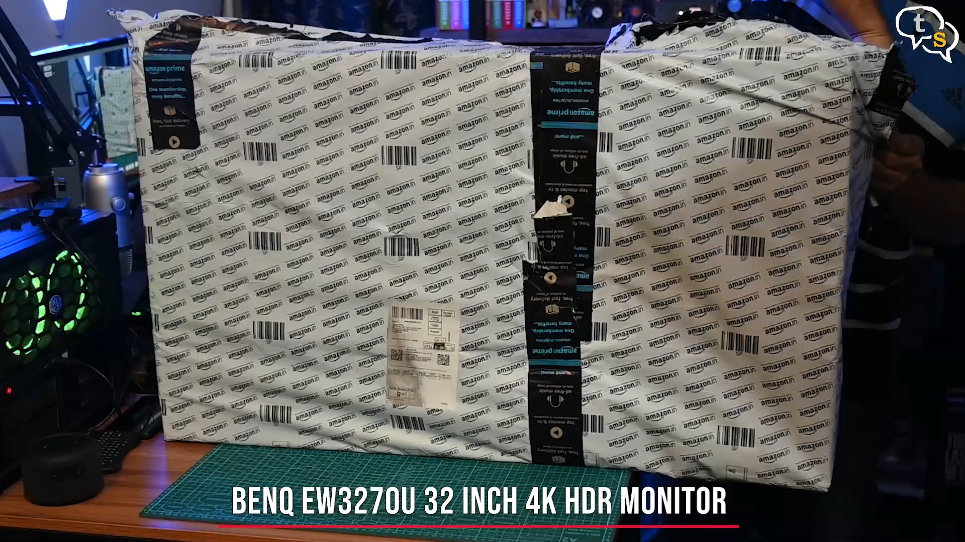 BenQ EW3270U 4K HDR monitor unboxing