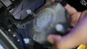 Intel Core i7 removed stock heatsink