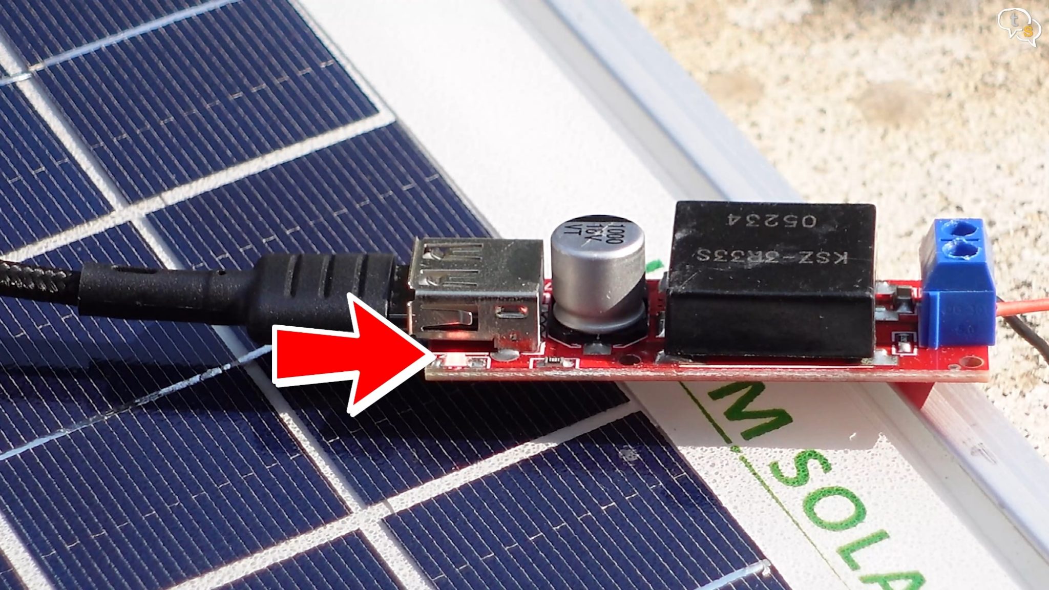 A picture containing solar cell, outdoor object Description automatically generated