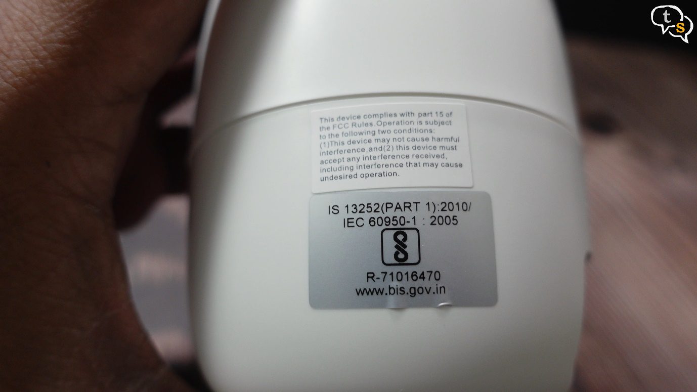 A label on a white bottle Description automatically generated with medium confidence